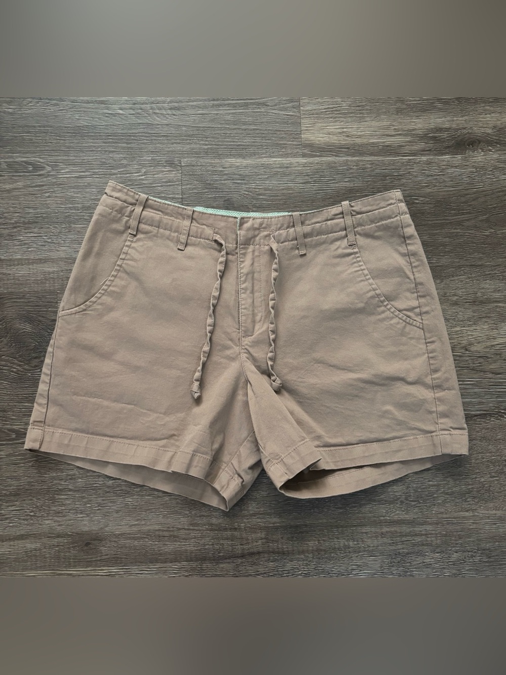 Lee Women’s Drawstring Cotton Shorts in Taupe
